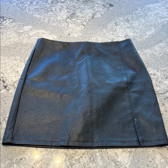 Topshop Black Faux Leather Mini Skirt 8 - Picture 1 of 7